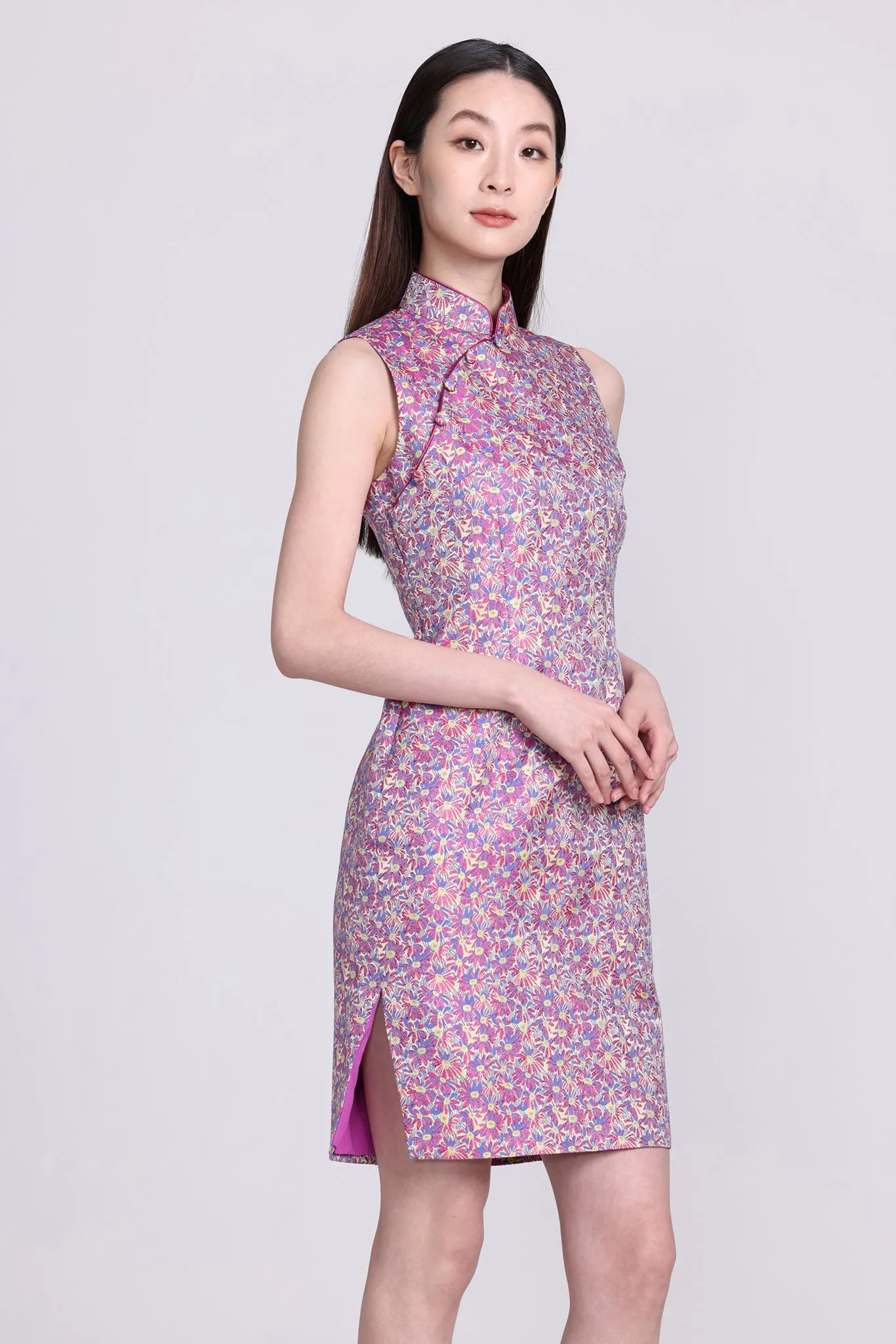PAMELA Daisy Brocade Sleeveless Cheongsam (Purple)