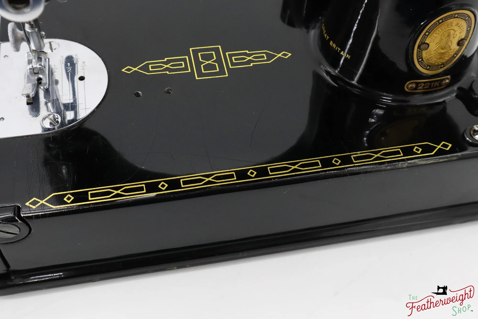 Singer Featherweight 221K Sewing Machine, 1955 - EK2111**