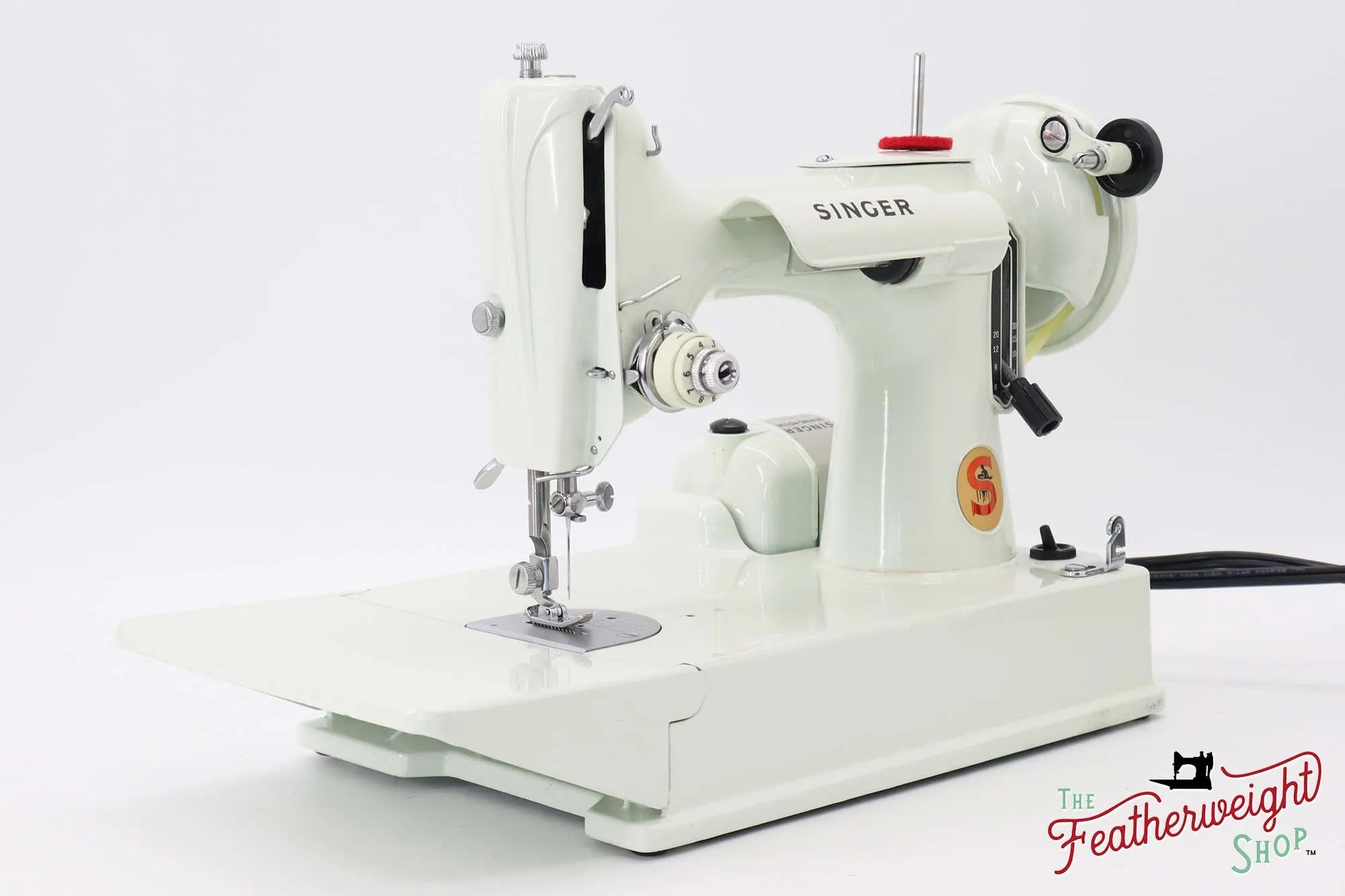 Singer Featherweight 221K Sewing Machine, British WHITE EV970***