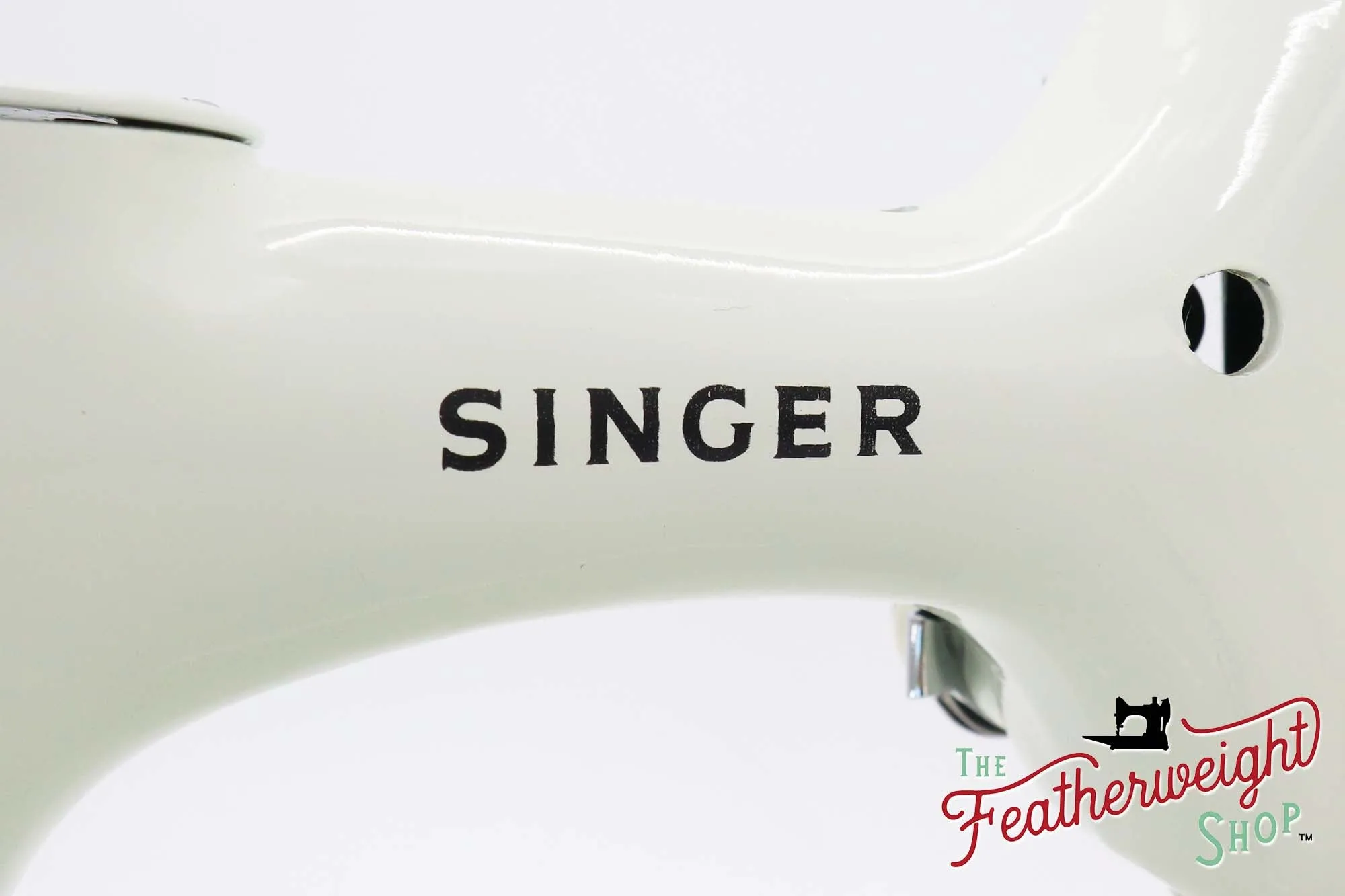 Singer Featherweight 221K Sewing Machine, British WHITE EV970***