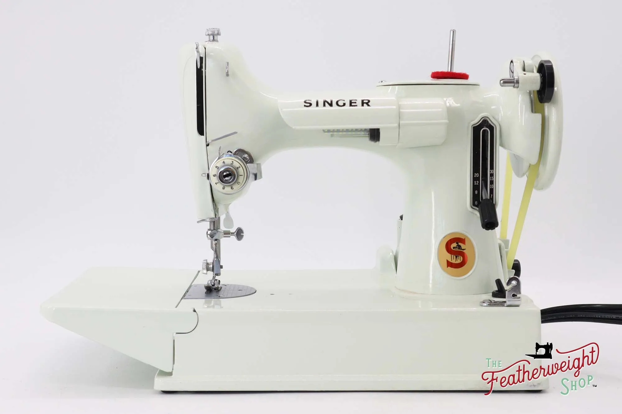 Singer Featherweight 221K Sewing Machine, British WHITE EV970***